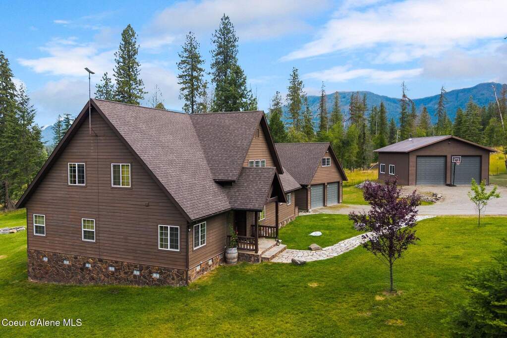 235 Kiebert Loop