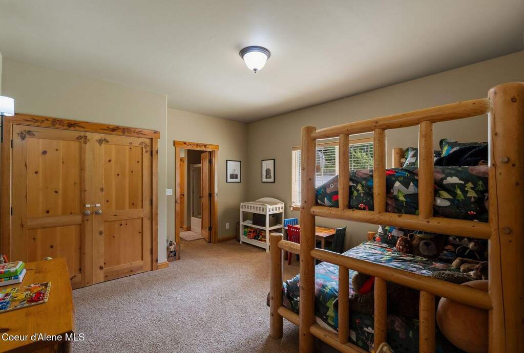 235 Kiebert Loop