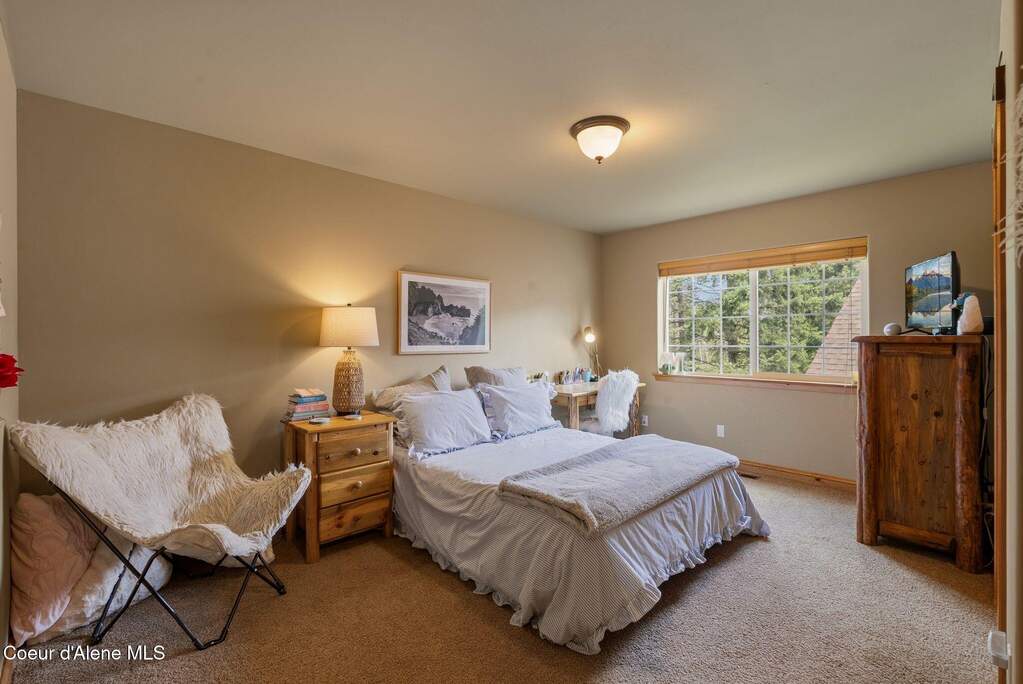 235 Kiebert Loop