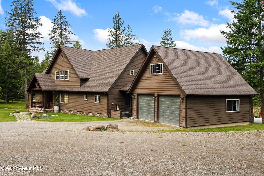 235 Kiebert Loop