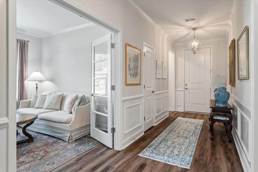 3 Bedroom Single Family Home/House's Image 7