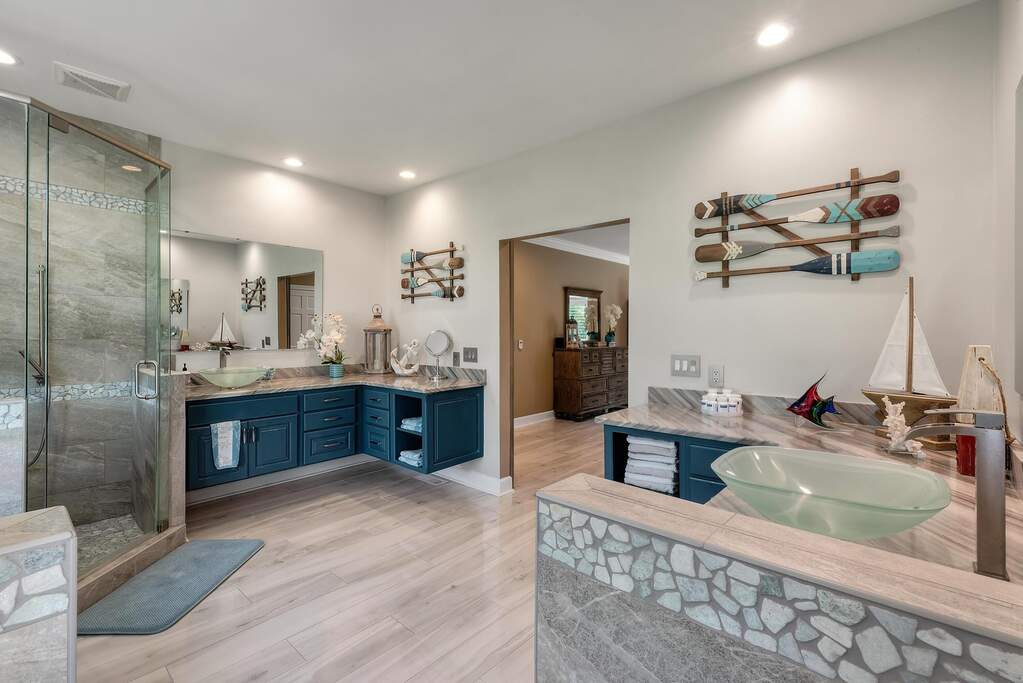 4 Bedroom Single Family Home/House's Image 28
