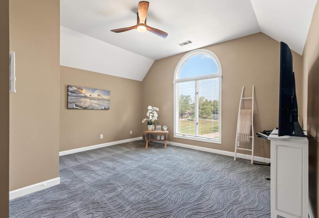 4 Bedroom Single Family Home/House's Image 34