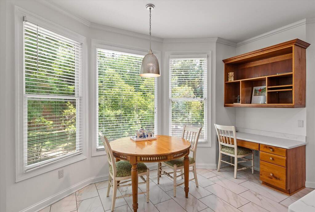 4 Bedroom Single Family Home/House's Image 18