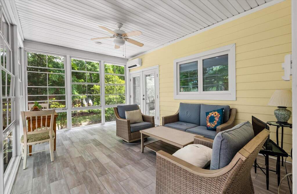 4 Bedroom Single Family Home/House's Image 34