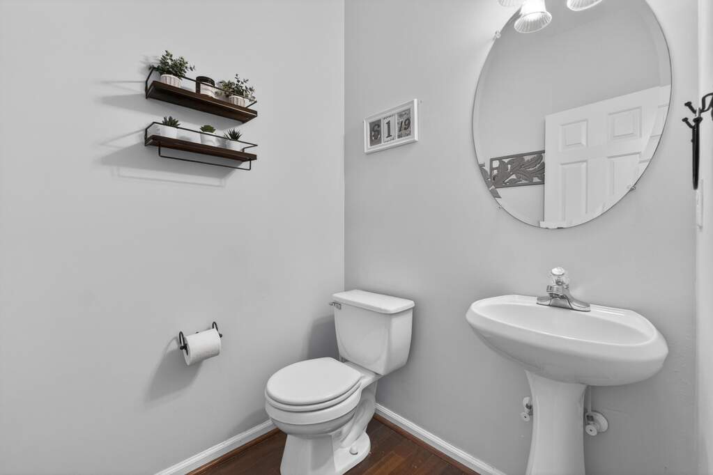 4 Bedroom Single Family Home/House's Image 12