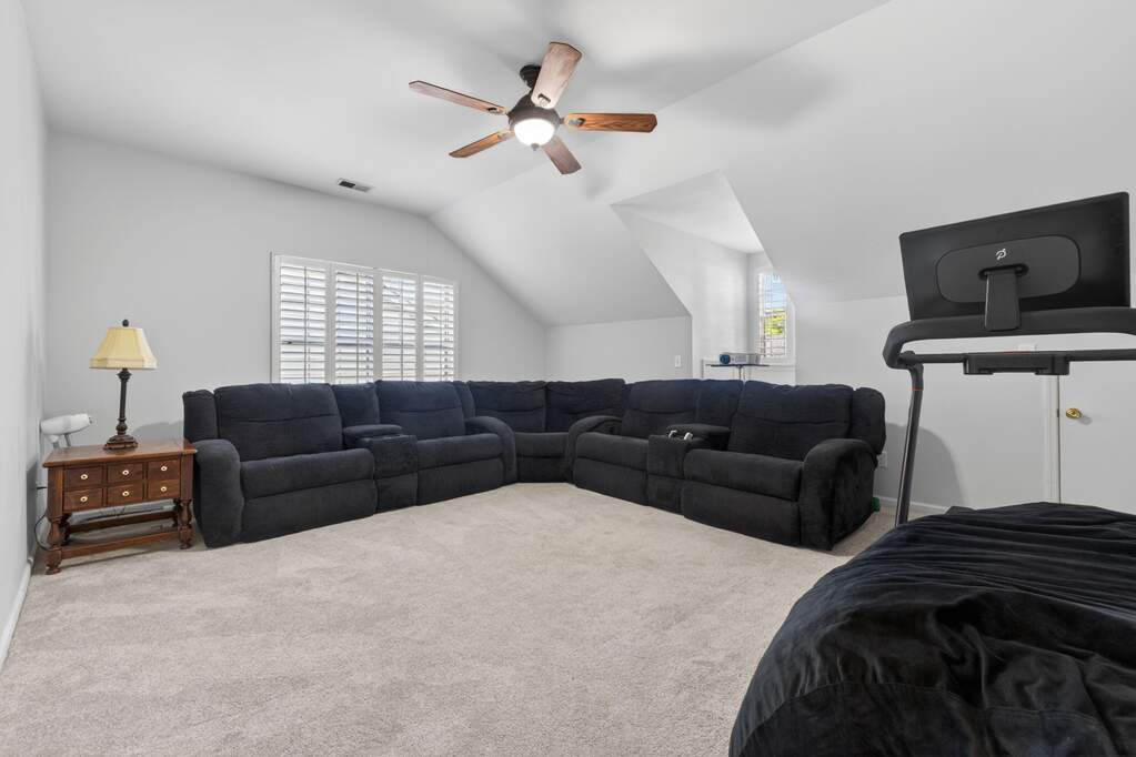 4 Bedroom Single Family Home/House's Image 19
