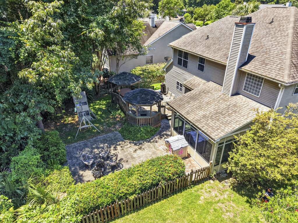 4 Bedroom Single Family Home/House's Image 23