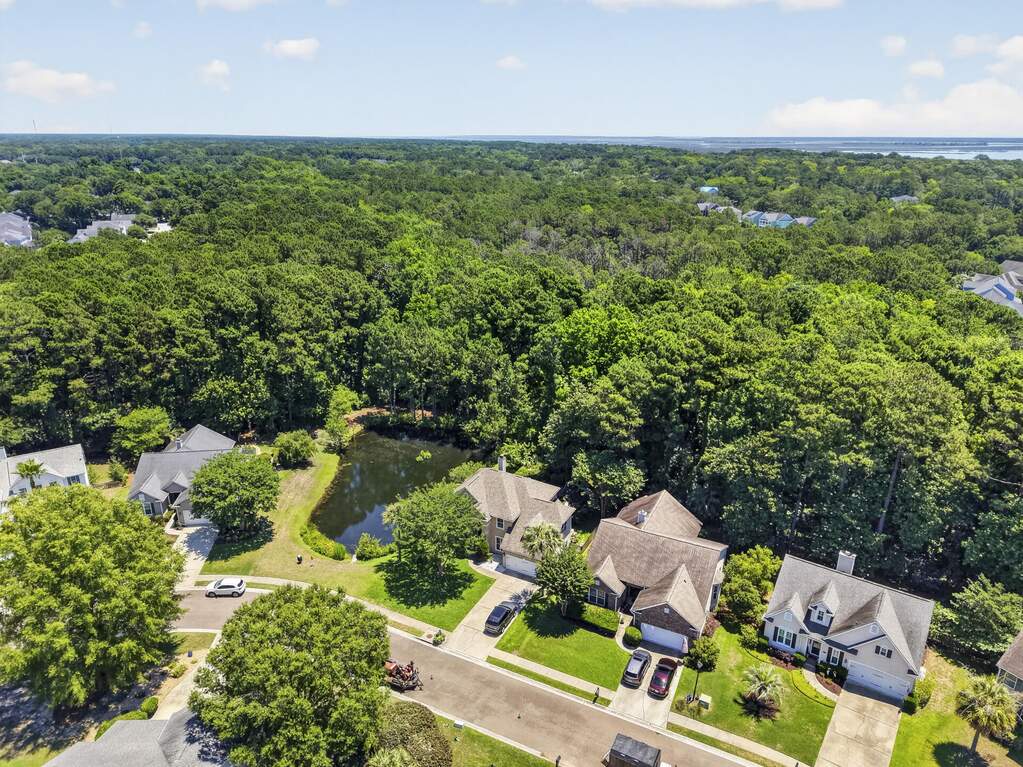 4 Bedroom Single Family Home/House's Image 28