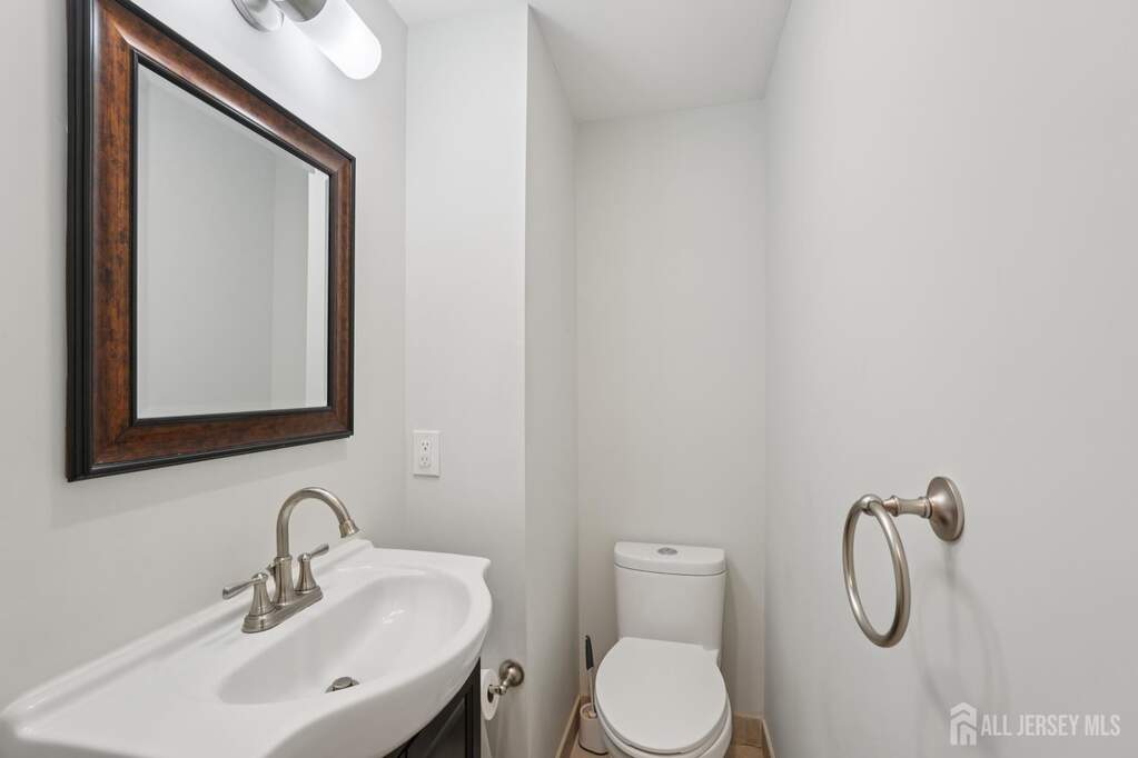 3 Bedroom Single Family Home/House's Image 11