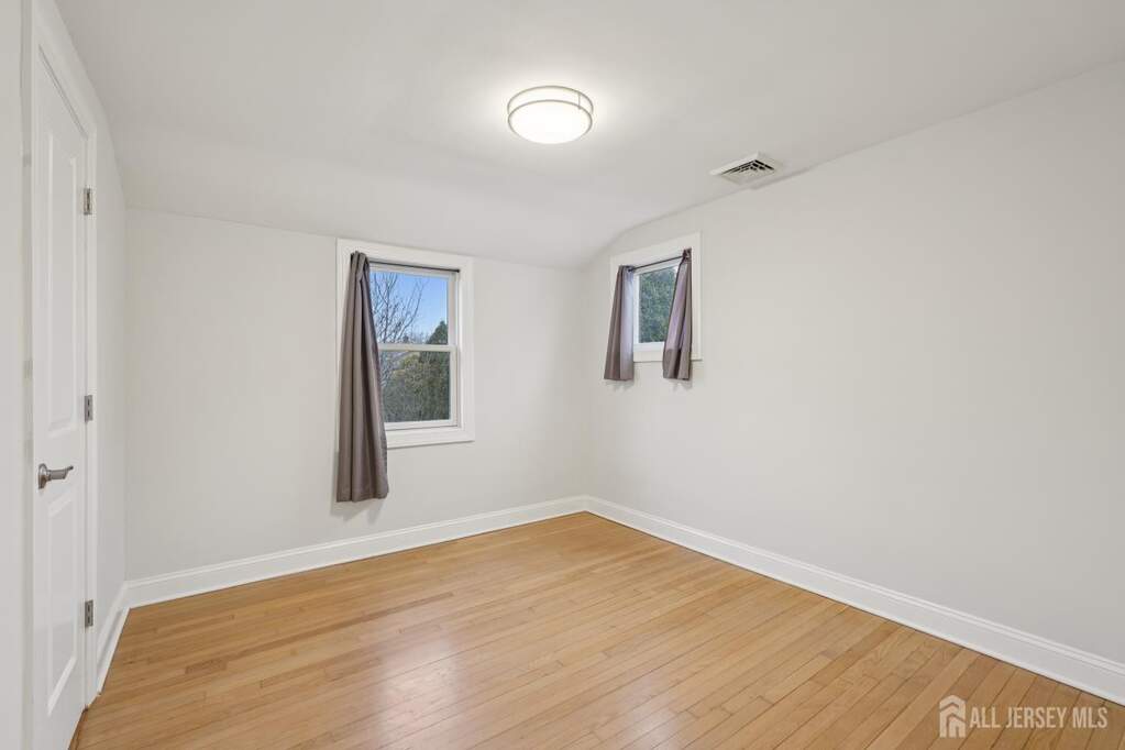 3 Bedroom Single Family Home/House's Image 19