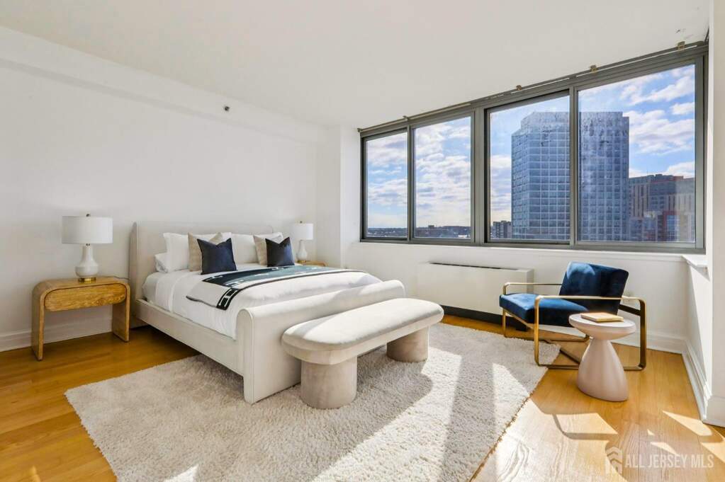 2 Bedroom Apartment/Flat's Image 10