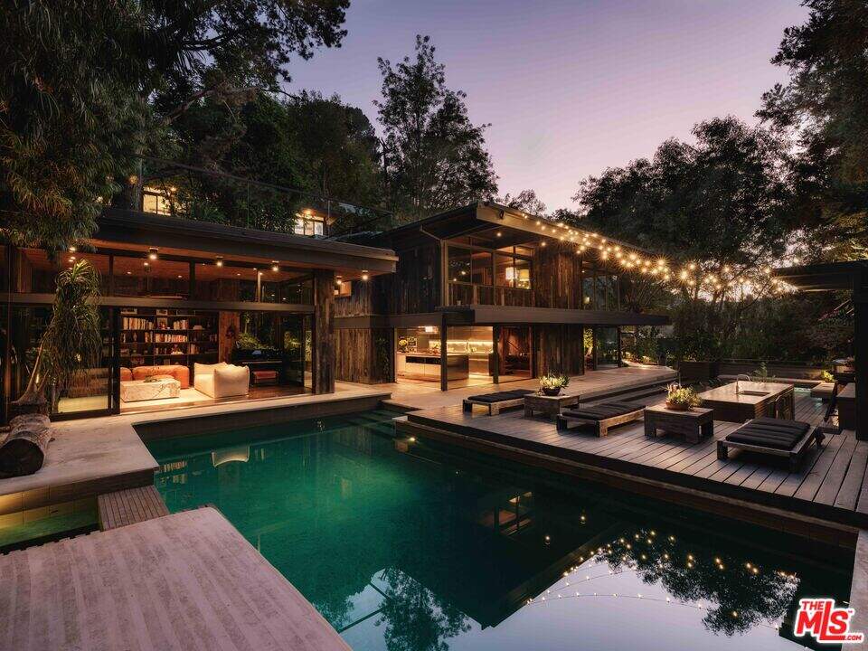 2563 Nichols Canyon Rd, Los Angeles, CA 90046 with ID CLAW25606233