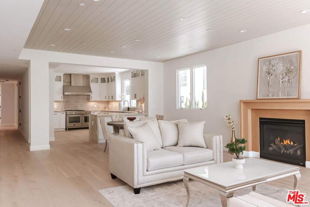 3-bed apartment, Los Angeles