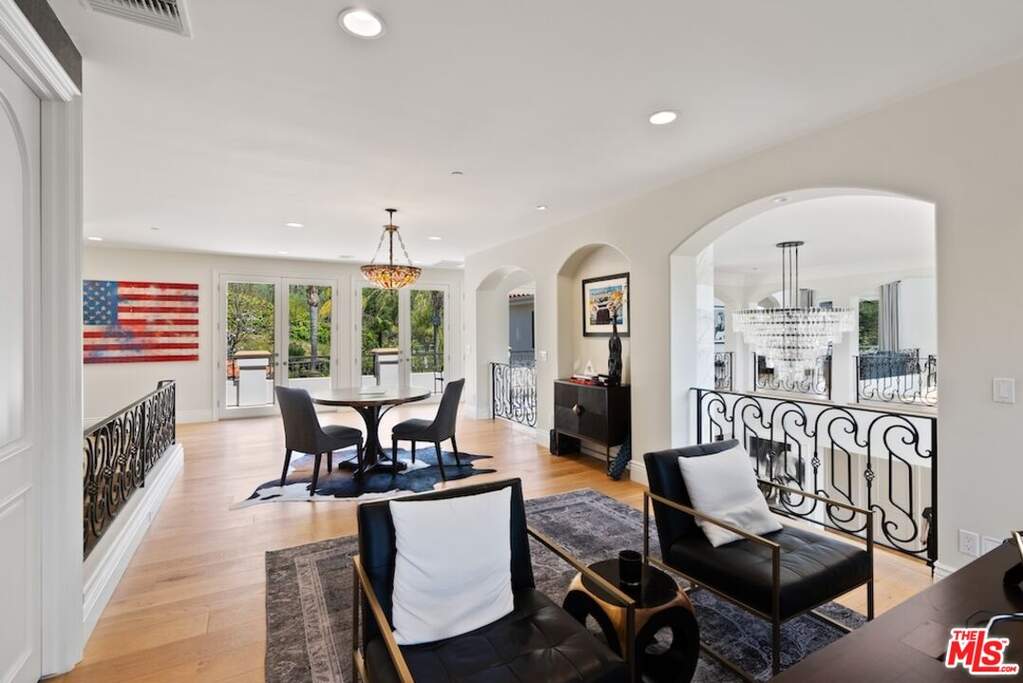 23593 Park South St, Calabasas, CA, United States of America with