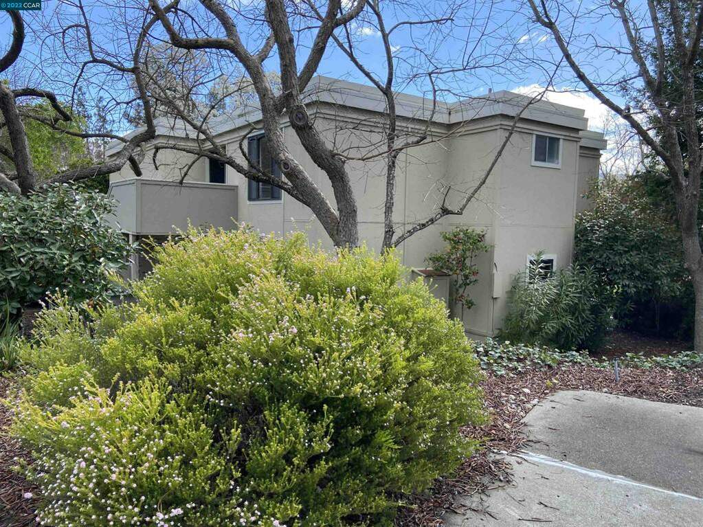 1865 Golden Rain Rd, Walnut Creek, CA 94595