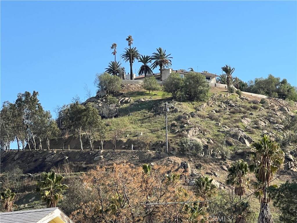 11251 Laurel Avenue photo