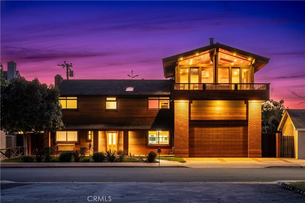 2405 Tustin Avenue photo