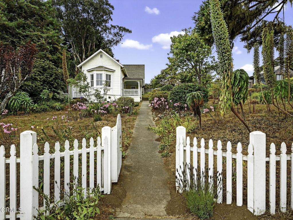 45060 Covelo Street photo