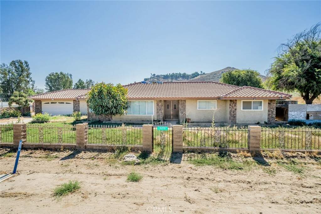 11273 Alder Avenue photo
