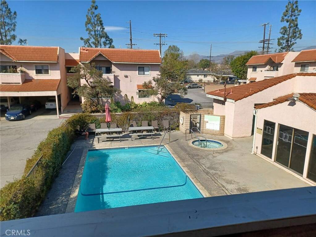 10943 Laurel Canyon Boulevard #35 photo