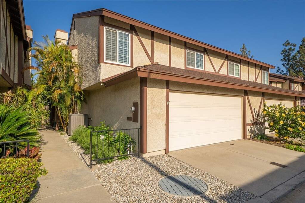 2045 Windsor Circle photo