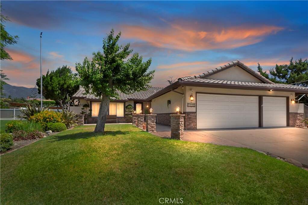 8100 Sunflower Avenue photo