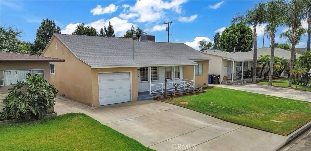 9838 Maxine Street photo