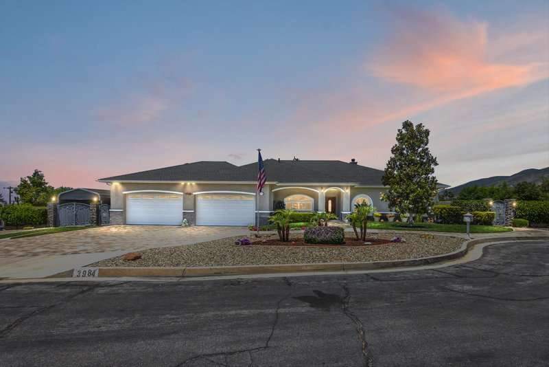 3984 La Hacienda Drive photo