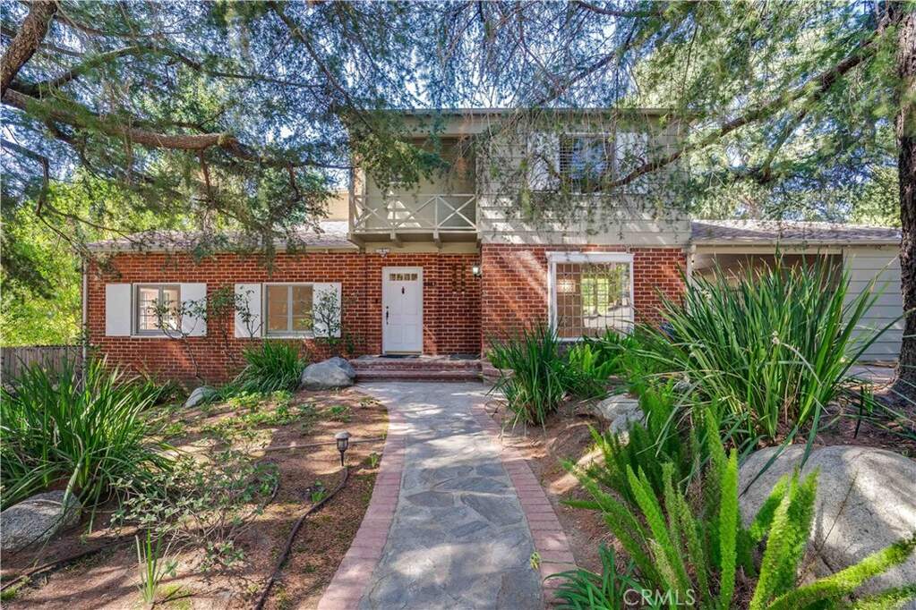 5227 Alta Canyada photo