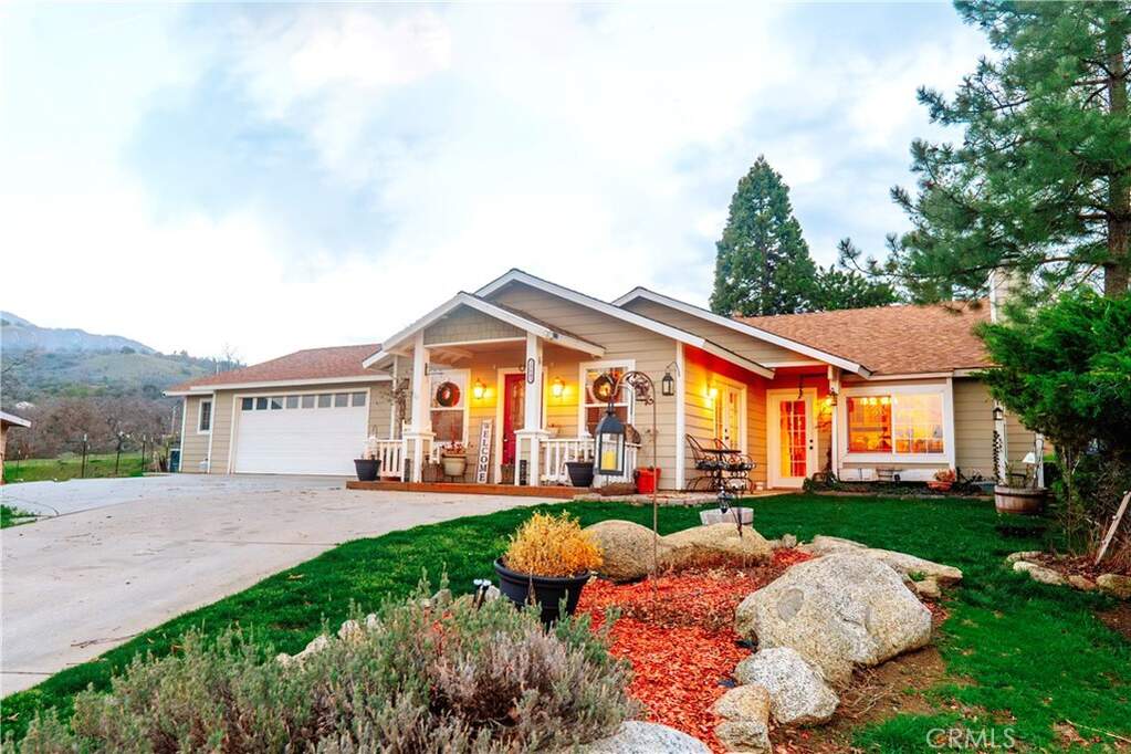 28841 Delaware Dr photo