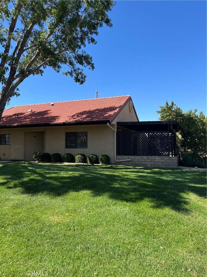 19144 Frances Street photo