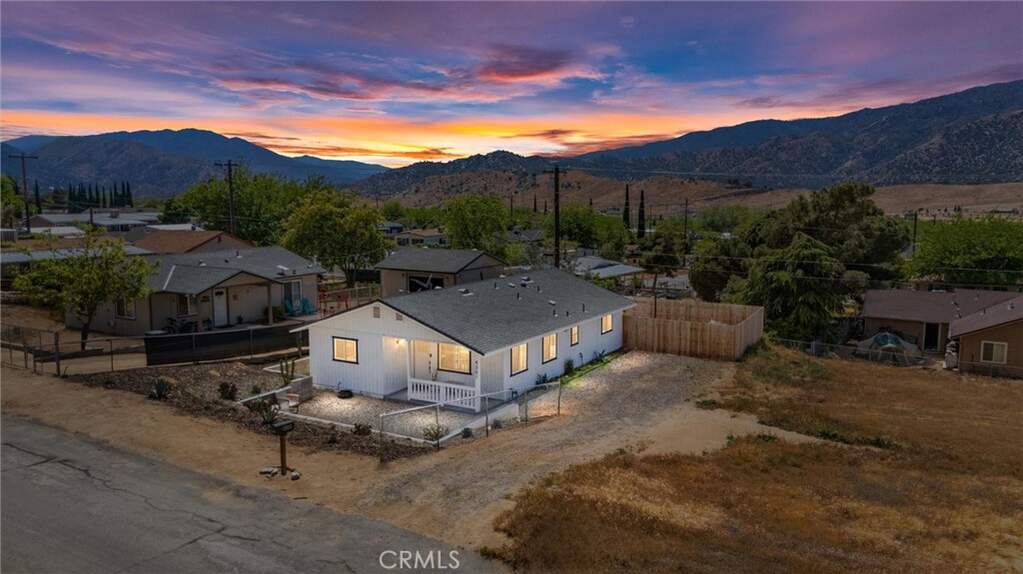 4301 Huth Street photo