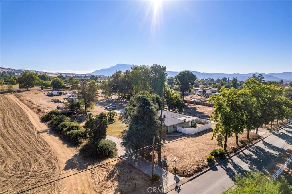 10570 Jonathan Avenue photo