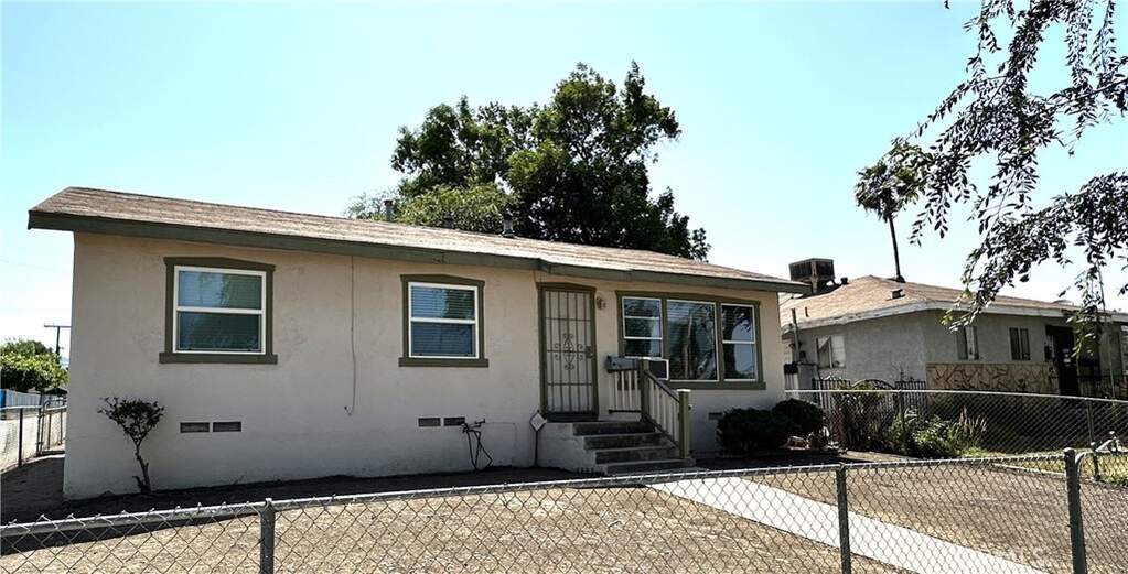 950 Cedar Street photo