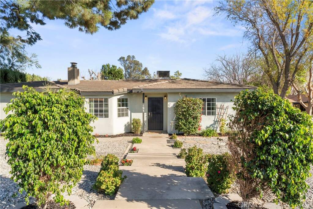 193 N Maple Avenue photo