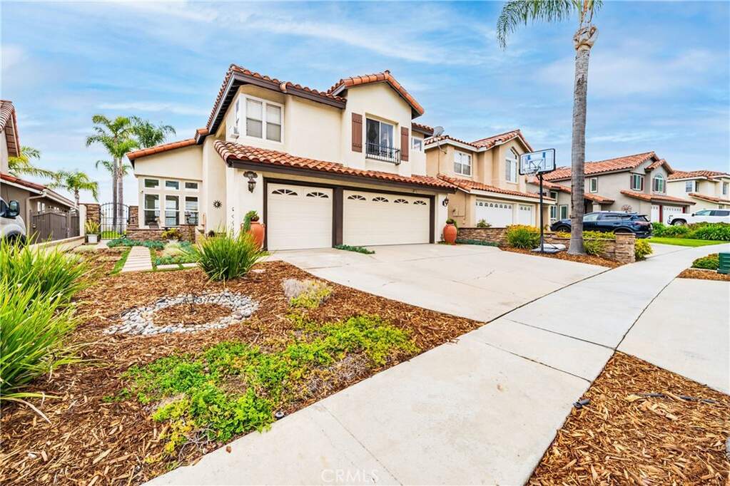 1081 Vista Lomas Lane photo