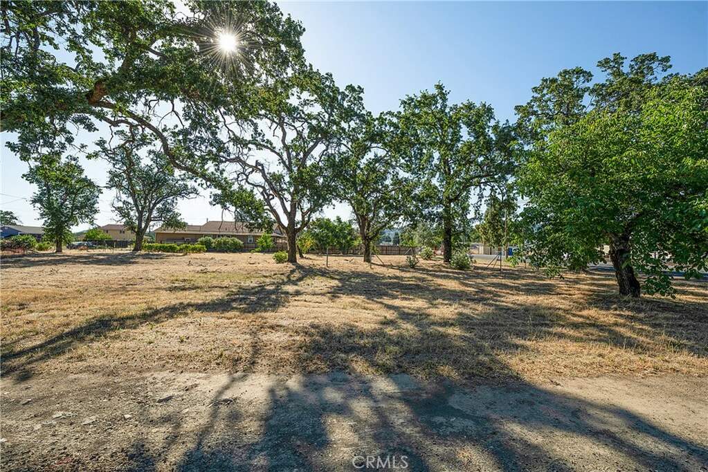 21102 Park Avenue photo
