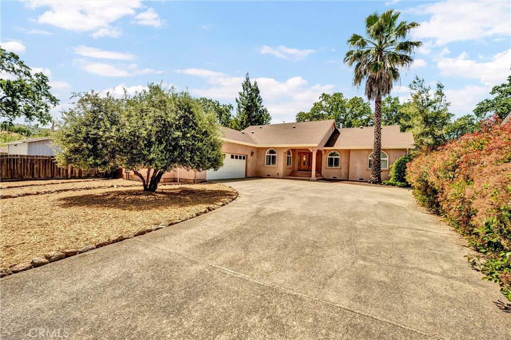 21425 Valley Oak Drive photo