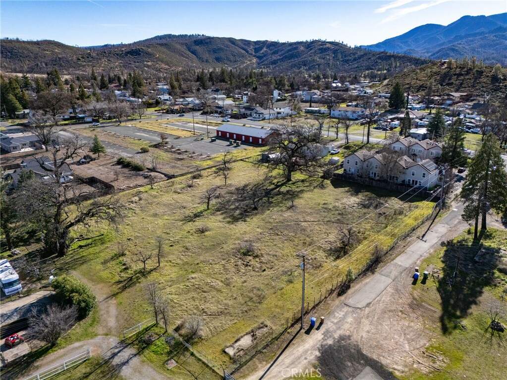 21050 Santa Clara Road photo