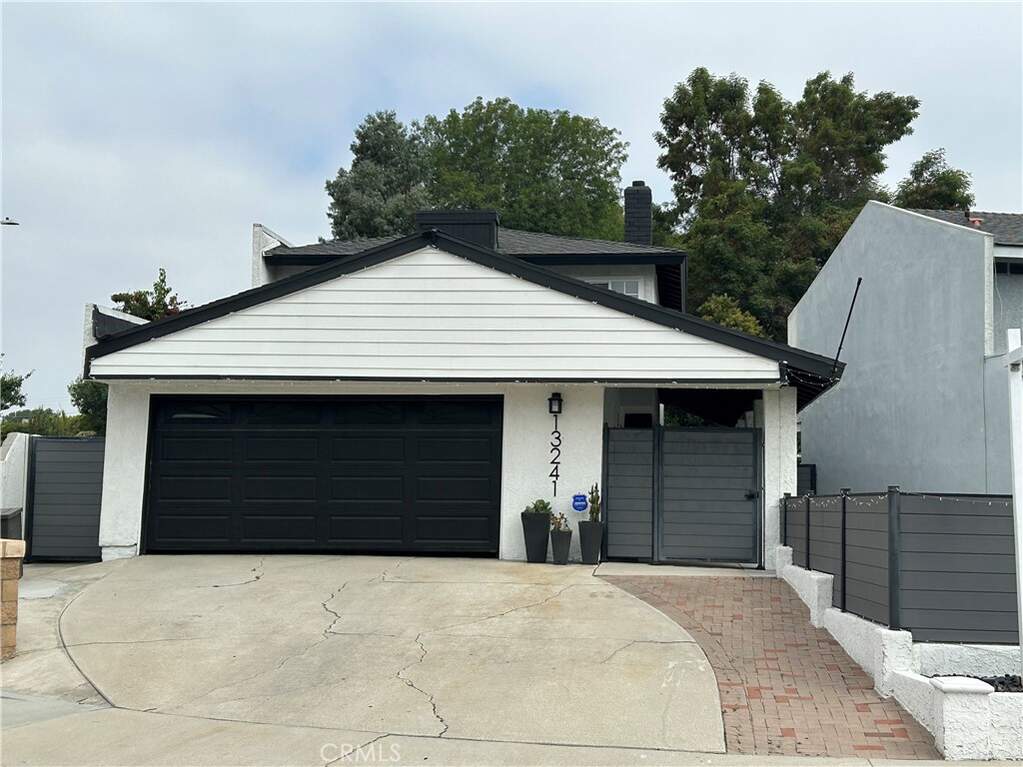 13241 Oakwood Lane photo