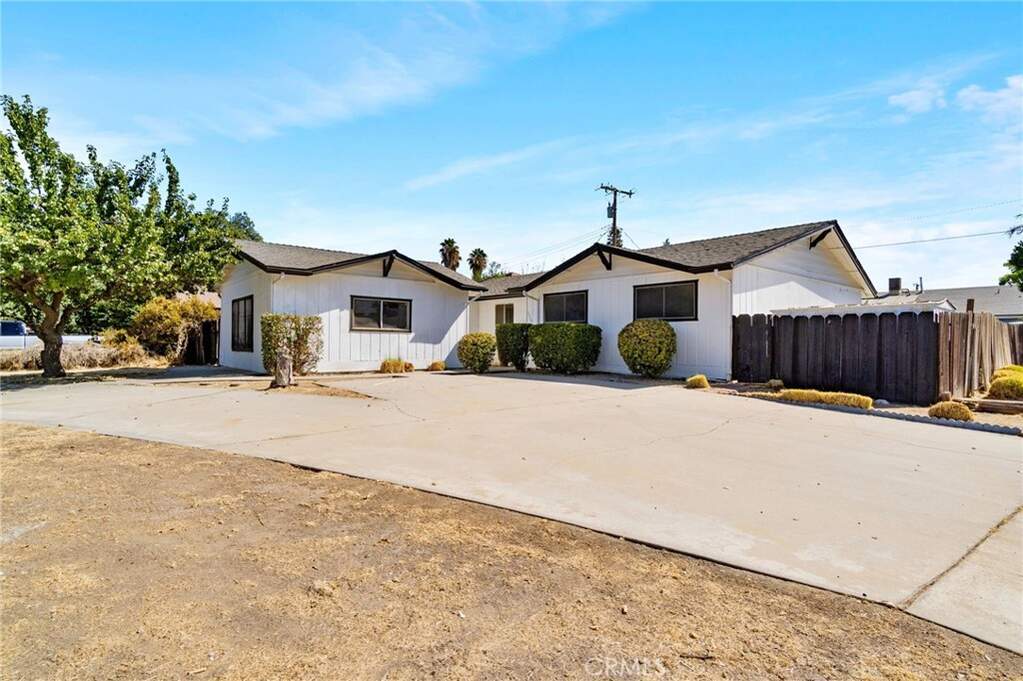 2738 S Fairway Court photo