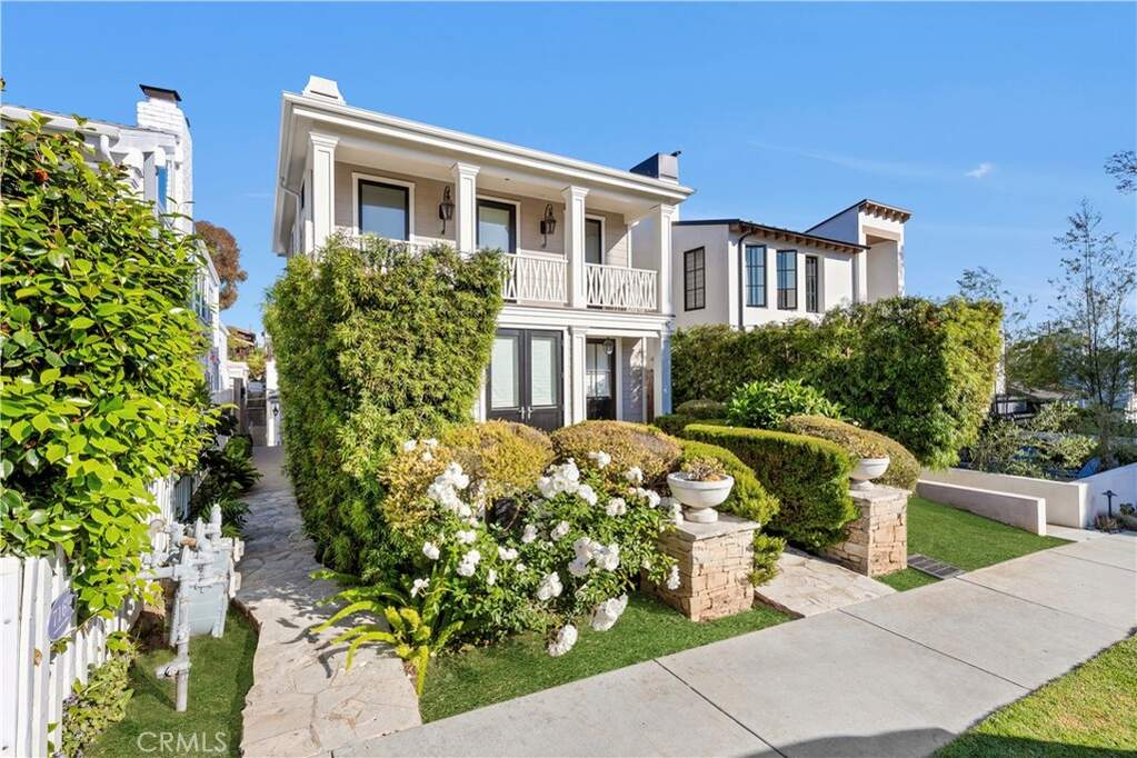 716 1/2 Iris Avenue photo