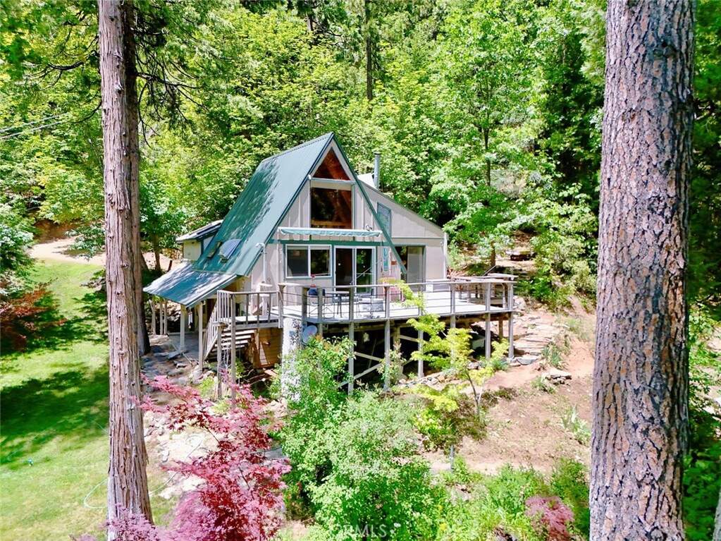 35 Sierra Buttes Road photo