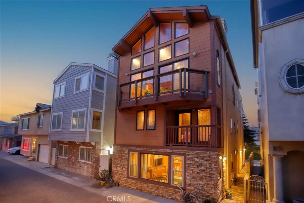 6 B Surfside photo