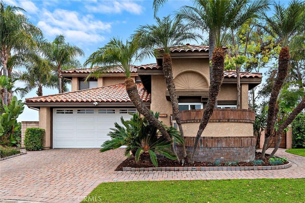 24572 Wembley Circle photo