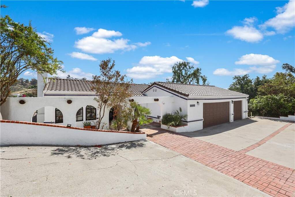 2480 Ardsheal Drive photo