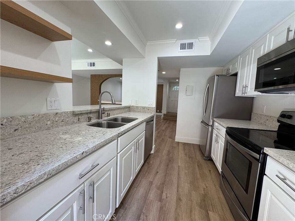 4059 Yankee Drive photo