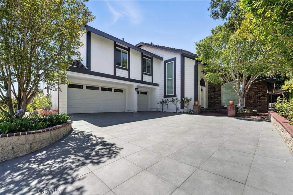 24901 Del Monte Street photo