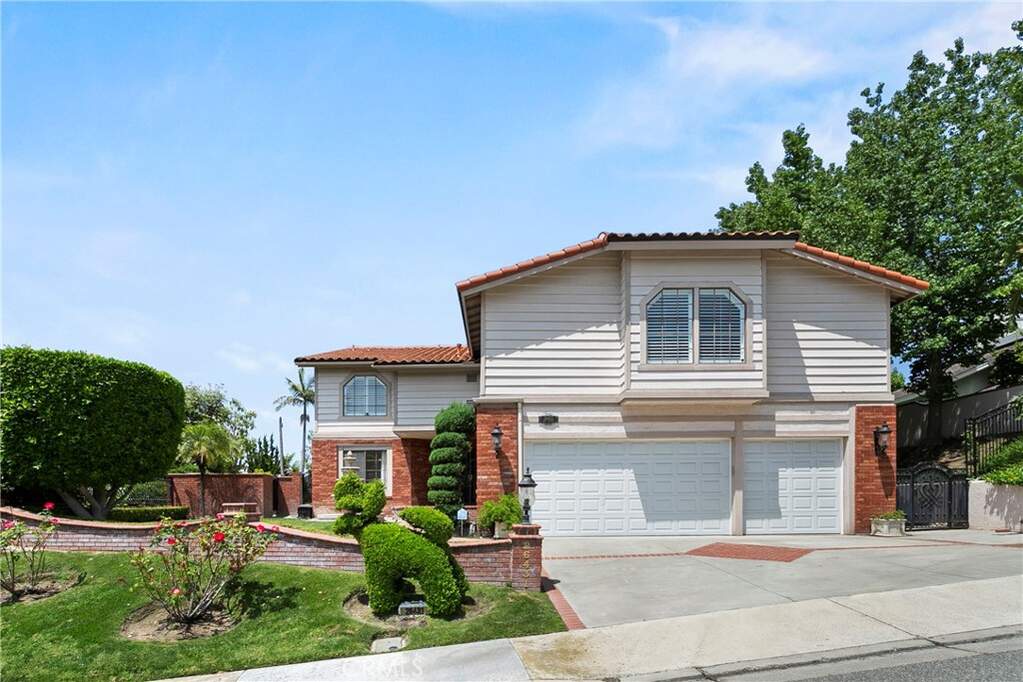 26431 Las Alturas Avenue photo